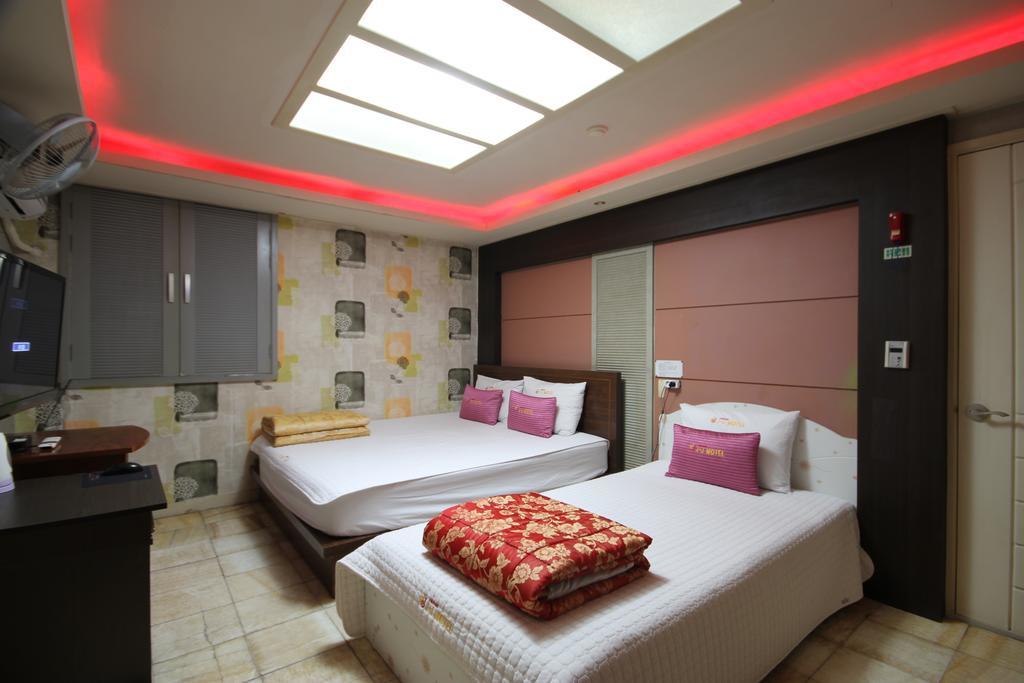 Hotel Bridge Puszan Szoba fotó