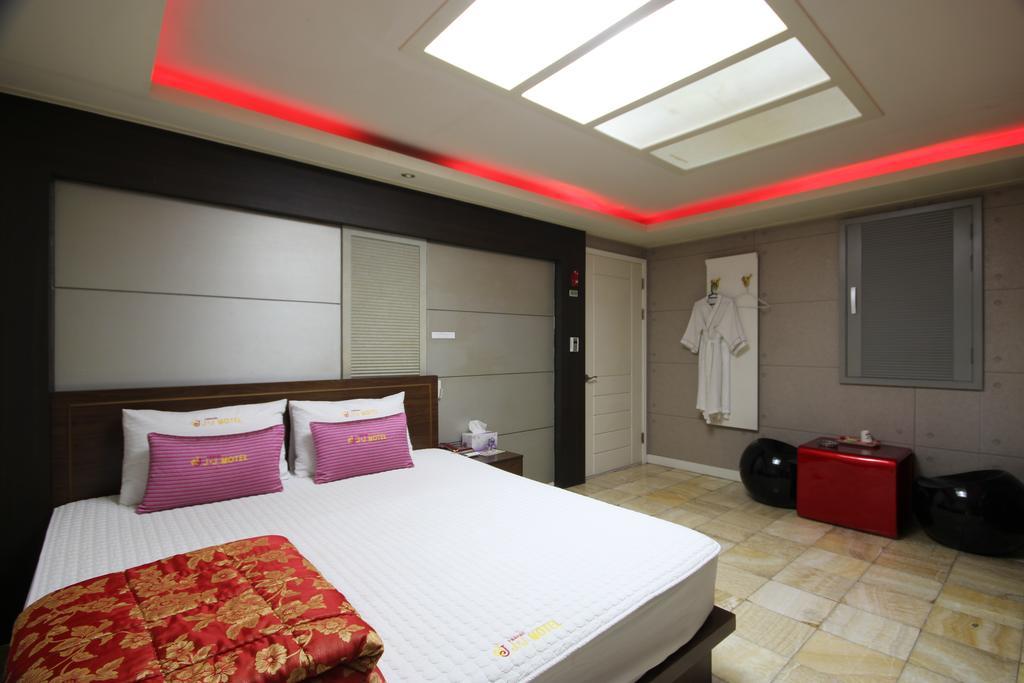 Hotel Bridge Puszan Szoba fotó